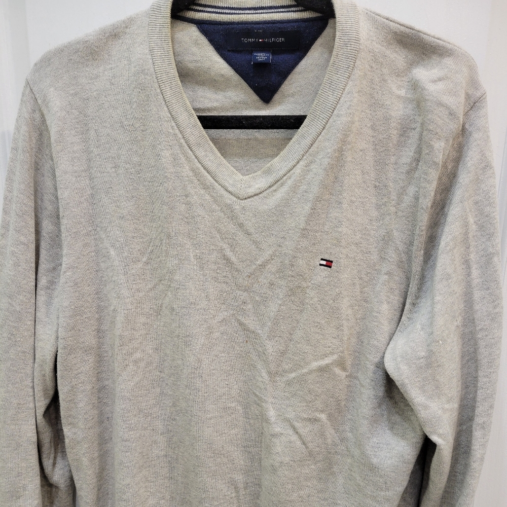 Tommy Hilfiger V-Neck Sweater